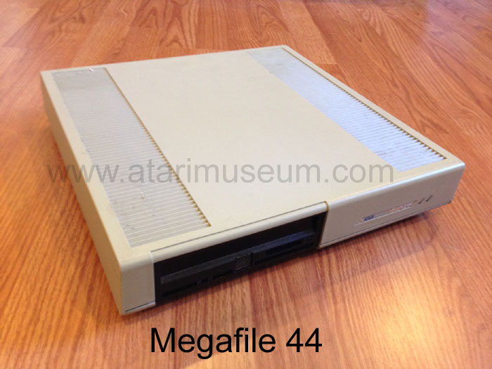 Atari Megafile 44 (Unidad de almacenamiento)